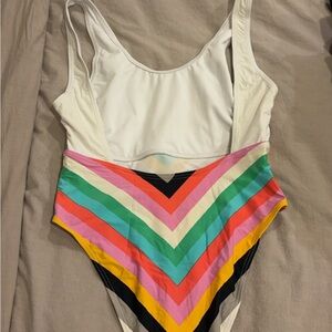 VYB colourful and great for summer!! ☀️